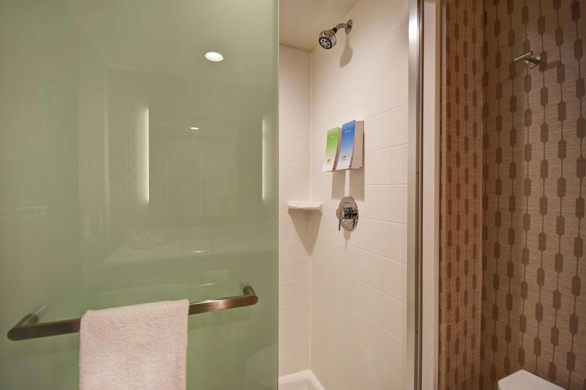 Home2 Suites By Hilton Victorville Exterior foto
